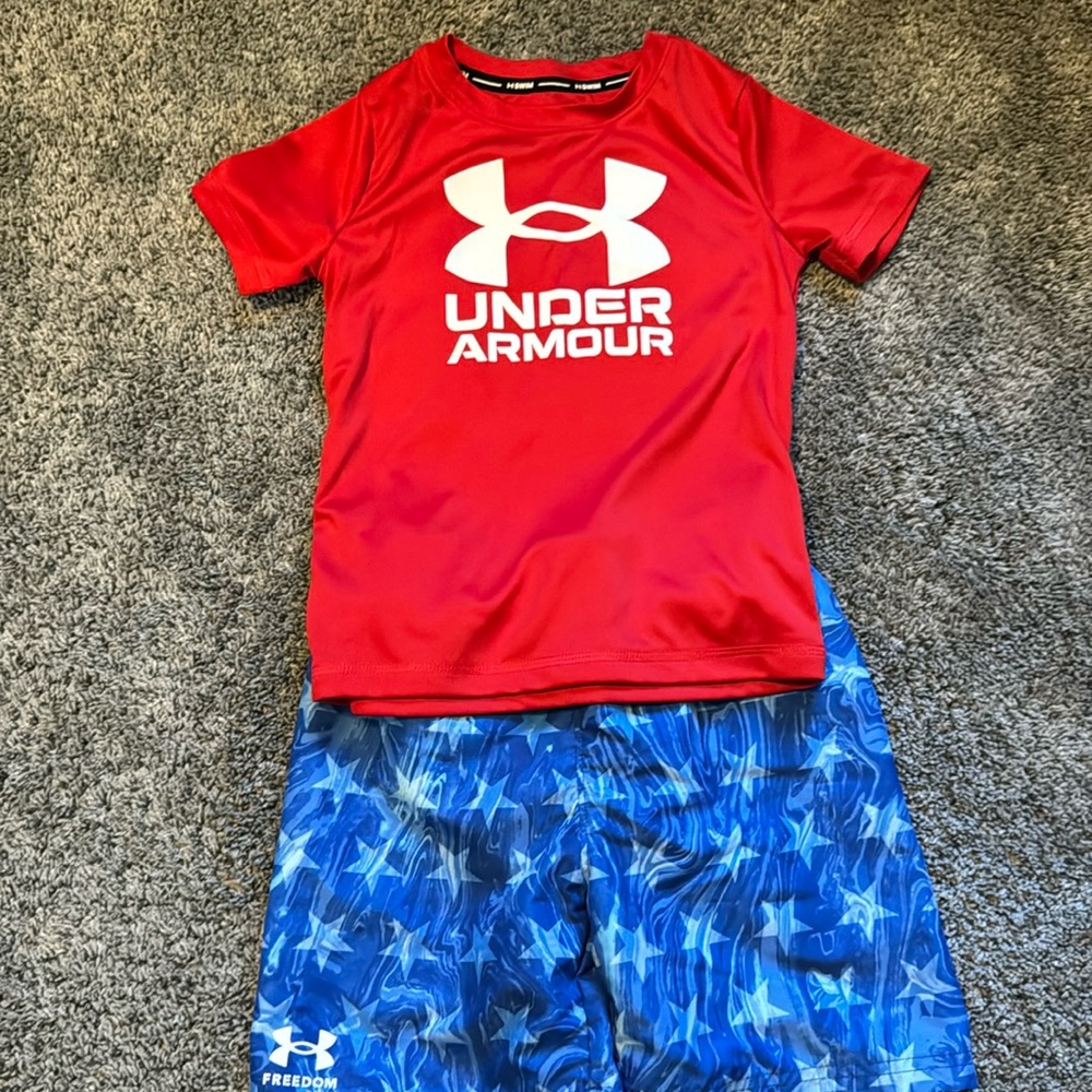 Boys Under Armour swim set